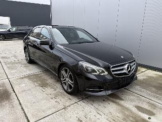 damaged passenger cars Mercedes E-klasse 220 d BleuTEC -AUTOMAAT-LEDER-NAVI-SCHUIFDAK 2017/3