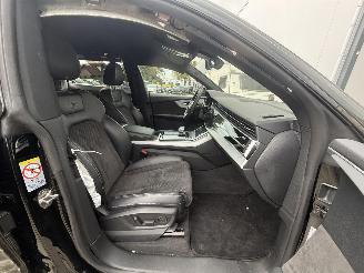 Audi Q8 55 TFSI e QUATRO S-LINE LUCHTVERING -CAMERA-KEYLESS picture 18