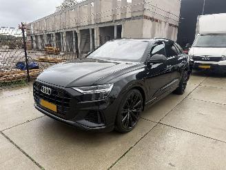 krockskadad bil auto Audi Q8 55 TFSI e QUATRO S-LINE LUCHTVERING -CAMERA-KEYLESS 2021/7