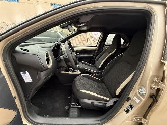 Toyota Aygo X  1.0 vvt Pulse 53 kw AUTOMAAT-NAVI-CAMERA picture 8