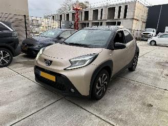 Damaged car Toyota Aygo X  1.0 vvt Pulse 53 kw AUTOMAAT-NAVI-CAMERA 2025/1