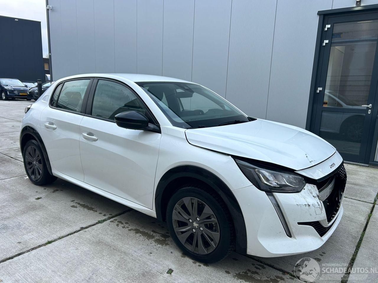 Peugeot 208 EV Pack 50 kWh -NAVI-CLIMA-ACTIRADIUS 362 Km