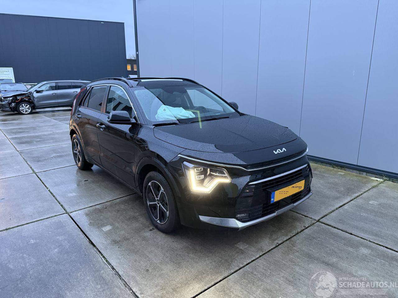 Kia Niro 1.6 GDi Hybrid DynamicPlusLine SCHUIFDAK - CAMERA - HUD