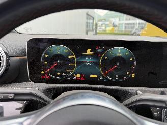 Mercedes A-klasse A180 PREMIUM PLUS AMG PANO - SFEER picture 16