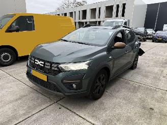Damaged car Dacia Sandero 1.1 TCE 110 Extreme -NAVI-PDC 2024/9