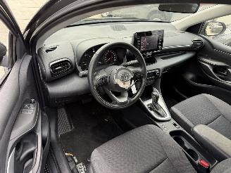 Toyota Yaris 1.5 HYBRID 141 PK-CAMERA-NAVI-PDC picture 3