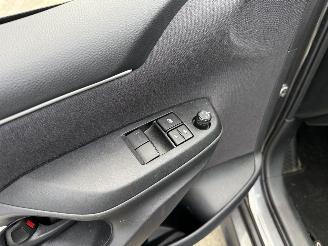 Toyota Yaris 1.5 HYBRID 141 PK-CAMERA-NAVI-PDC picture 14