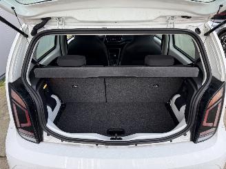 Volkswagen Up! 1.0 AIRCO - LED picture 11