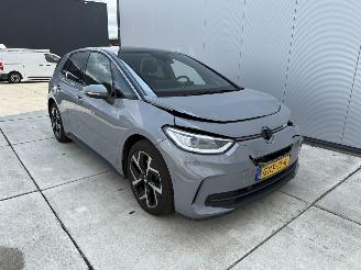 skadebil auto Volkswagen ID.3 77 KW Pro Oranje 231 PK-CAMERA-NAVI-ACTIRADIUS 431 KM 2024/9
