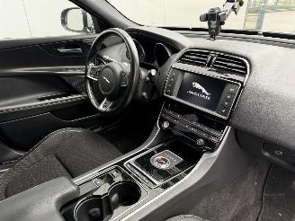 Jaguar XE 2.0 D Portfolio -NAVI-PDC-LEDER-CLIMA picture 6