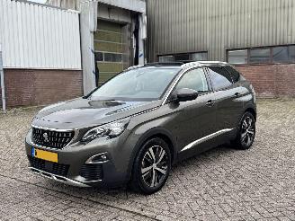 krockskadad bil auto Peugeot 3008 1.6 BlueHdi Automaat Geen Schade 2018/1