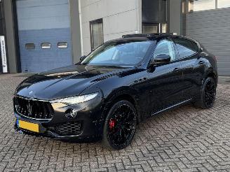 Auto incidentate Maserati Levante 3.0 V6 D AWD Pano Harman Kardon 2017/1