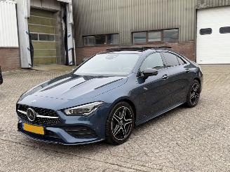 uszkodzony samochody osobowe Mercedes Cla-klasse 200 AMG Pakket Pano Sfeerverlichting Nederlandse Auto 2022/6