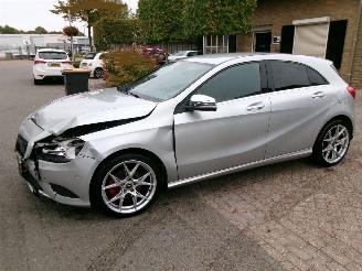 Mercedes A-klasse 180 AMBITION AIRCO NAVI picture 1