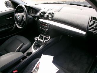 BMW 1-serie 116 I HIGH EXCUTIVE CLIMA picture 11