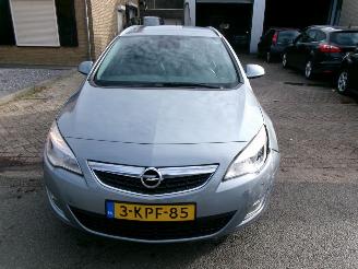 Opel Astra 1.7 CDTI SPORTS COSMO CLIMA picture 3