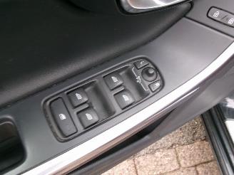 Volvo V-60 2.4 D6 AWD PLUG-IN HYBRID SUMMUM picture 14