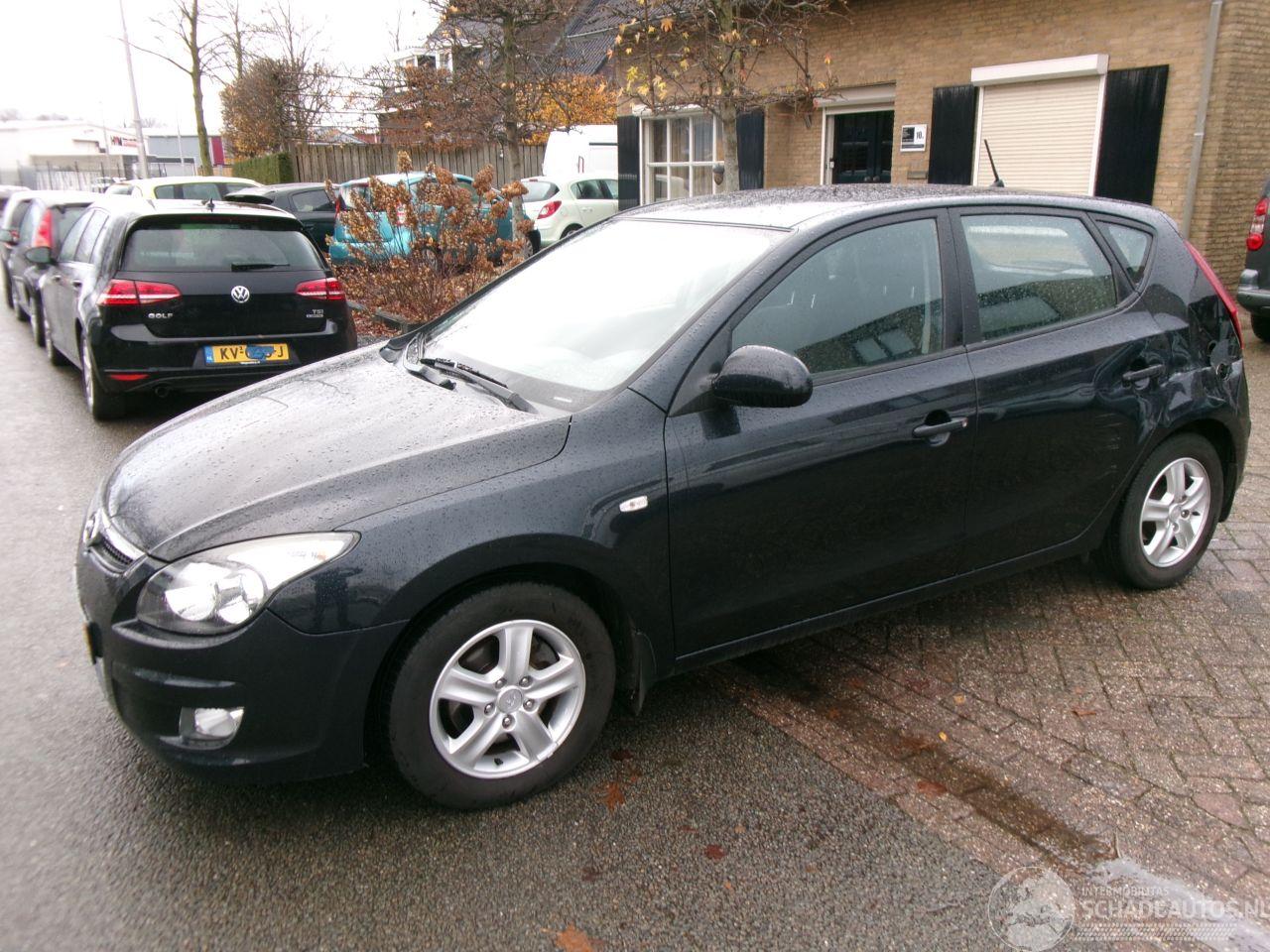 Hyundai I-30 1.4 I DYNAMIC