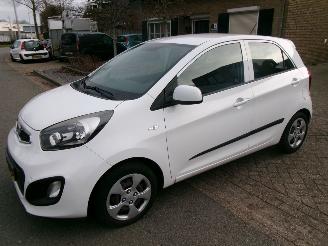 Schadeauto Kia Picanto CVVT COMFORT PACK AIRCO 2012/11