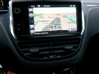 Peugeot 2008 1.2  PURETECH  CROSSWAY picture 15