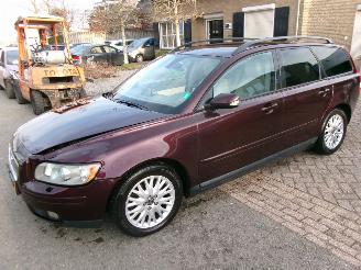 Schadeauto Volvo V-50 2.4 I SUMMUM CLIMA NAVI 2004/4