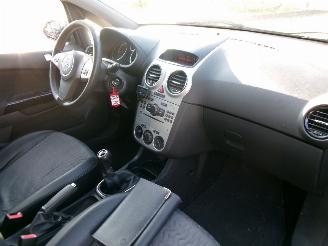 Opel Corsa 1.4-16V ENJOY AIRCO picture 11