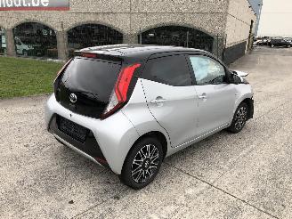 krockskadad bil auto Toyota Aygo 1.0 2018/11