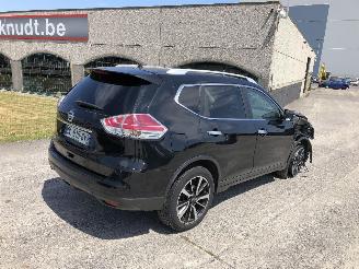 Vaurioauto  passenger cars Nissan X-Trail 1.6 DCI  7 PLACES 2014/10