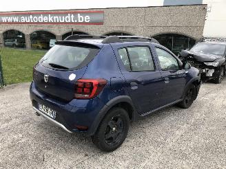 Voiture accidenté Dacia Sandero 1.5 DCI 2017/9