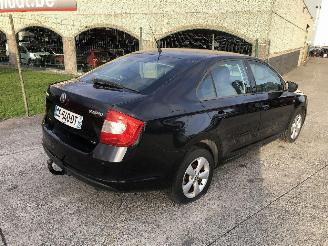 damaged passenger cars Skoda Rapid 1.6 TDI 2013/3
