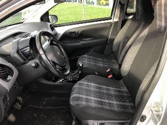 Peugeot 108 1.0  CABRIO picture 6