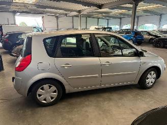 Renault Scenic 1.5 DCI picture 3