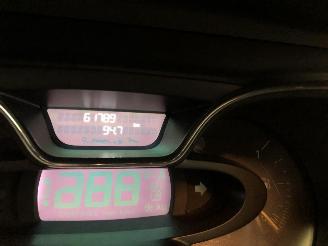 Renault Captur 1.2 TCE AUTOMATIQUE picture 16