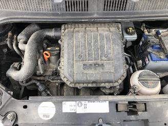 Volkswagen Up! 1.0 picture 13