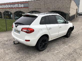 damaged passenger cars Renault Koleos 2.0 DCI  BOSE 2013/5