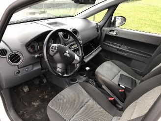 Mitsubishi Colt  picture 10