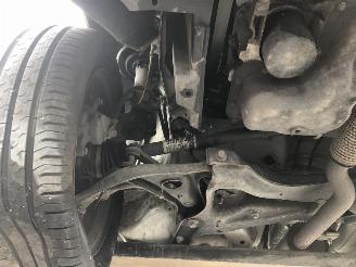 Peugeot 108  picture 18