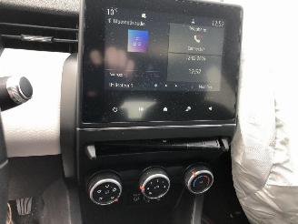 Renault Clio 1.0 picture 16