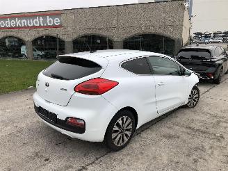 Avarii autoturisme Kia Pro cee d 1.4 I 2016/4