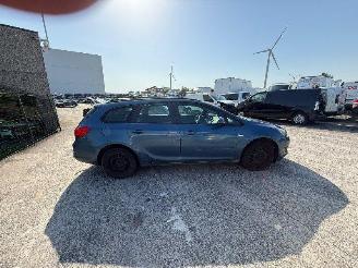 Opel Astra 1.6 cdti   break picture 2