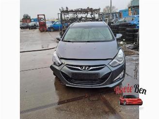 Salvage car Hyundai I-40 i40 CW (VFC), Combi, 2011 / 2019 1.6 GDI 16V 2011/9