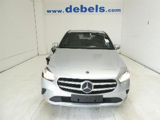 skadebil auto Mercedes B-klasse 1.5D   180D 2020/9