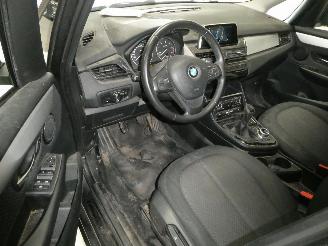 BMW 2-serie 1.5D  216D picture 16