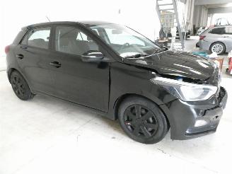 Hyundai I-20  picture 11