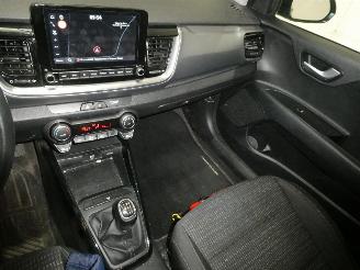 Kia Stonic  picture 11