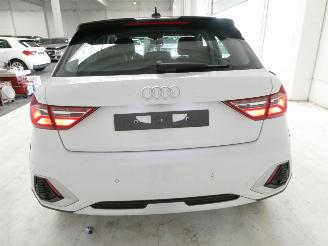 Audi A1 CITYCARVER picture 6
