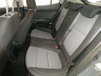 Kia Stonic  picture 17