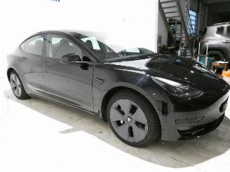 Tesla Model 3  picture 7