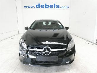 uszkodzony samochody osobowe Mercedes A-klasse 1.5D A 180 D 2016/4
