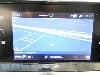 Peugeot 208 II STYLE picture 13